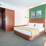 - Hotel, Termas & Otel Monte Real