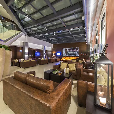 - Hotel, Termas & Ξενοδοχείο
