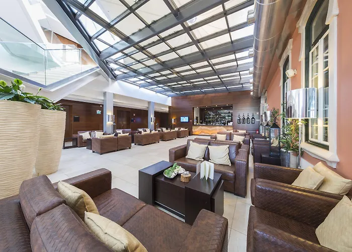 - Hotel, Termas & 4* Monte Real