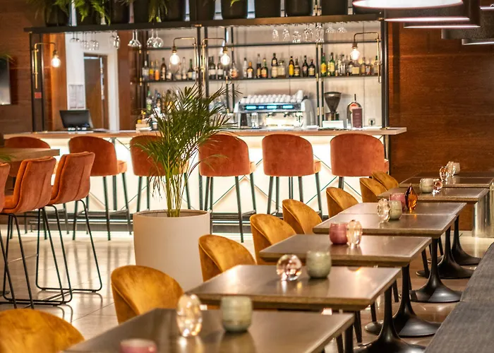 - Hotel, Termas & Monte Real